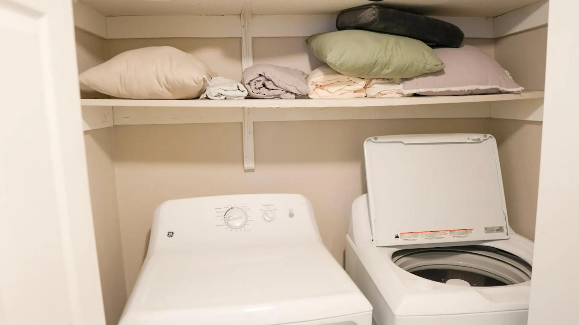 Deluxe Luxury & Convenience Apartment Charlotte United States